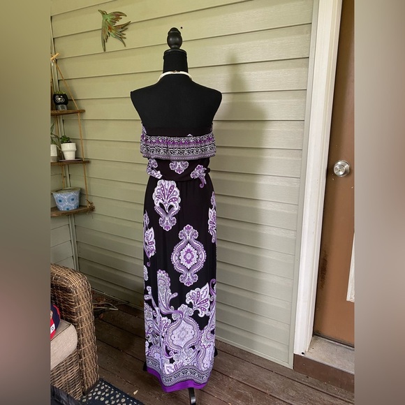 White House Black Market Strapless Dress with Purple Accents - Picture 5 of 13